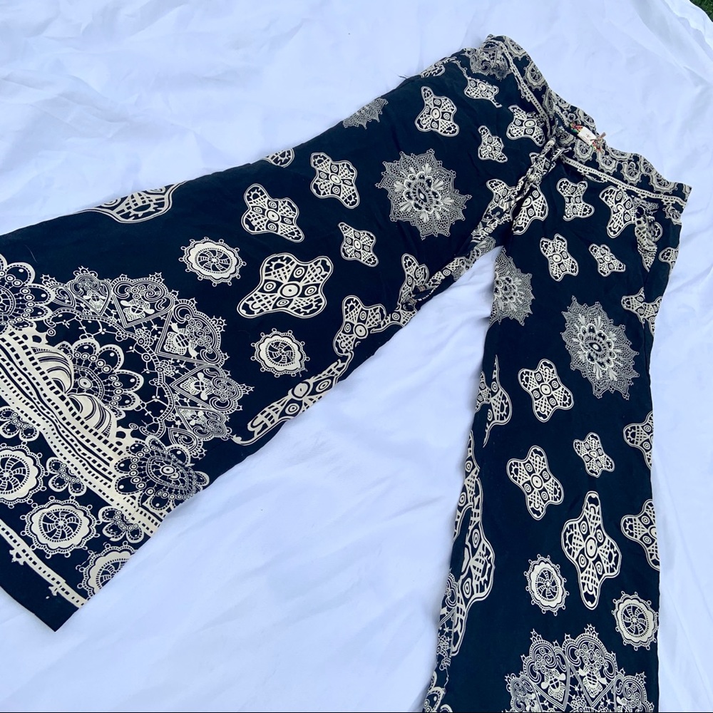 MORA | Printed Beach Pants - Picture 5 of 5